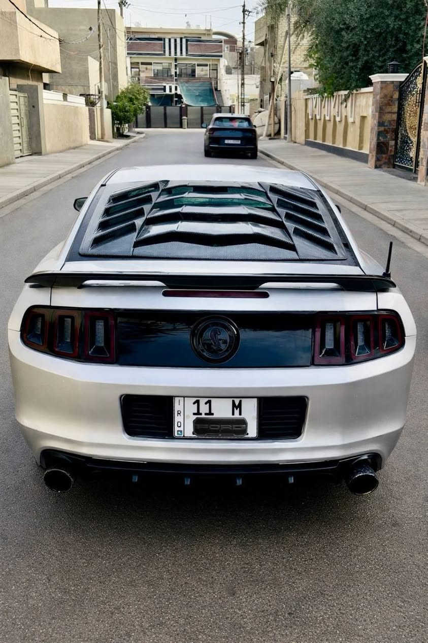 فورد موستنك 2013 S197 – شيلبي + محرك جديد + تجهيزات رياضية 

* من اقوى واجمل جيل بالموستنك ( S197 )

* السيارة نظافة عالية عليها محرك جديد + بطارية + صدر + تخم دسكات + اذاين + دبة راديتر + ناوزلات + بلكات NJK ( جدد ) 

* كير عادي / العقل مبرمج / والأكزوز مبرمج طلقـة / وشوتـة أصلي رياضي تنفس طبيعي

*  شاشة وسائط / بلوتوث / ABS مانع انزلاق / مقاعد جلد / سنتر لوك / تحكم ستيرن / زجاج كهربائي / تبريد ثلج / نظام انذار 

* عليها سبايدر شيلبي و ويل نجمـه شيلبي وسكوب جامـة شيلبي وخط كاربون فايپـر وشعار GT الأصلي 

* بيها رشات صبغ 4 قطع 

* بأسمي رقمها أنكليزي الجديد وهزة جديدة 

📍 بغداد  
📞 *********** بغداد, العراق
