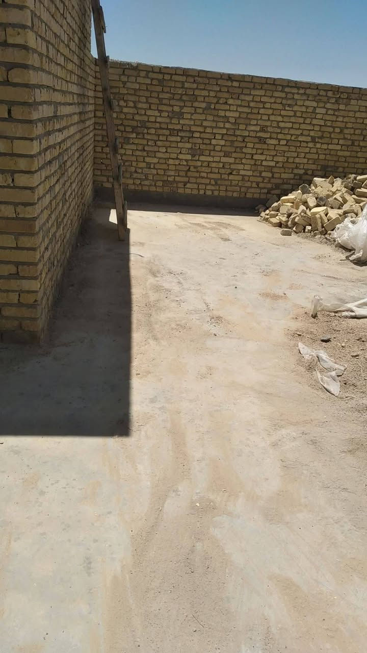 هذا شغلي اليوم تنضيف بيوت وتفليش طابوك وتدخيل سبيس هذا رقمي *********** هذا رقمي بي  واتساب ***********
