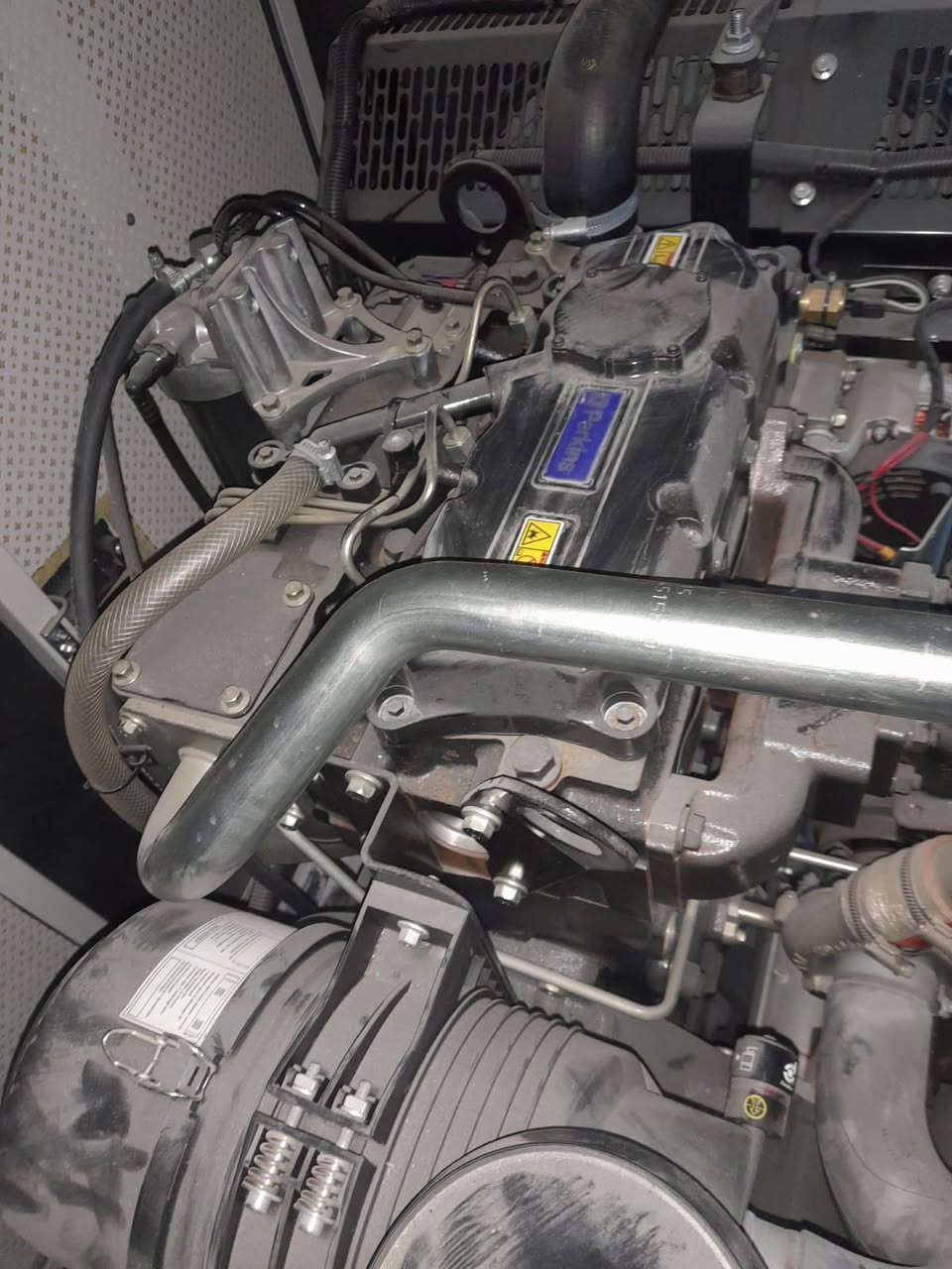 الماركات المتوفرة حالياً 🔥

⚙️ بيركنز Perkins
⚙️ فولفو Volvo
⚙️ دوتس Deutz
⚙️ كمنز Cummins
⚙️ إيفيكو Iveco

🔇 متوفر مع كاتم (سوبر سايلنت)
🔊 ومتوفر بدون كاتم (مفتوح)

📌 قدرات مختلفة تناسب:
منازل – محلات – ورش – معامل

📞 اسألنا عن القدرة والسعر
🔥 الكمية محدودة والعروض مولّعة


**إذا كنت صاحب هذا الإعلان وتريد حذفه لأي سبب، رجاءا أرسل رسالة إلى الدعم الفني**