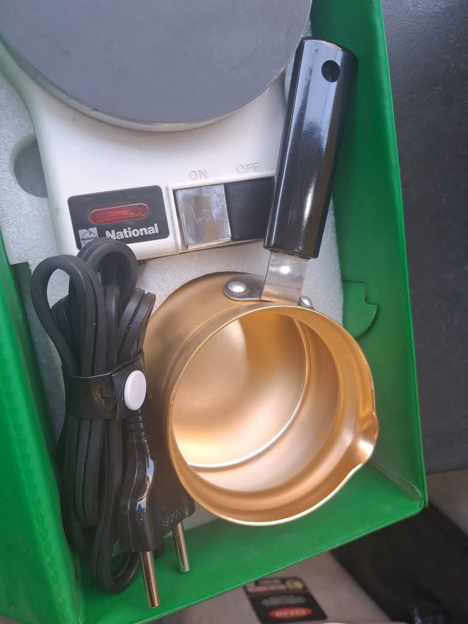 السلام عليكم .
جهاز صانع القهوه جديد مامستعمل ...


**إذا كنت صاحب هذا الإعلان وتريد حذفه لأي سبب، رجاءا أرسل رسالة إلى الدعم الفني**