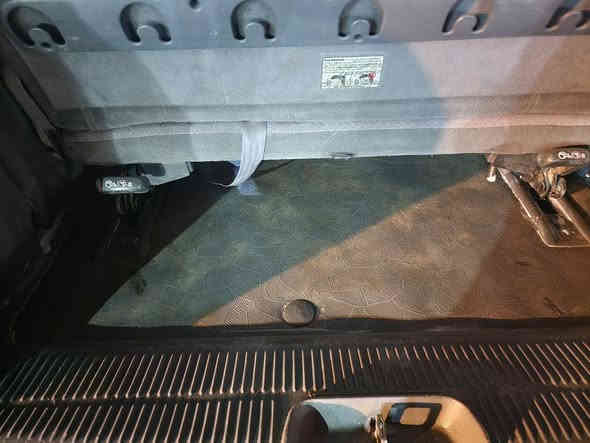 السلام عليكم للبيع دوج كرفان بترة سبعة راكب موديل 2007 مبدل بيهة جاملغ اليمن كنبريسر تبريد واكف غير هاذ سيارة كاملة من كلشي السعر 52 وبيهة مجال بصيط مكاني بغداد اتصال عل هاذ الرقم *********** وتساب متوفر
