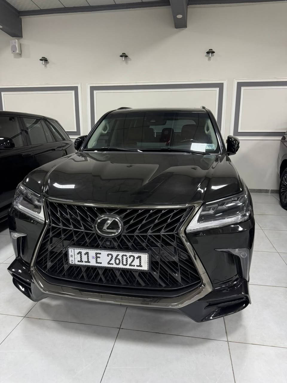 السلام عليكم لكزز كورو 2020 معروفة موصفات ال كورو اعلى شي كفاله السياره عده رصعتين فقط  مكاني بغداد ***********
