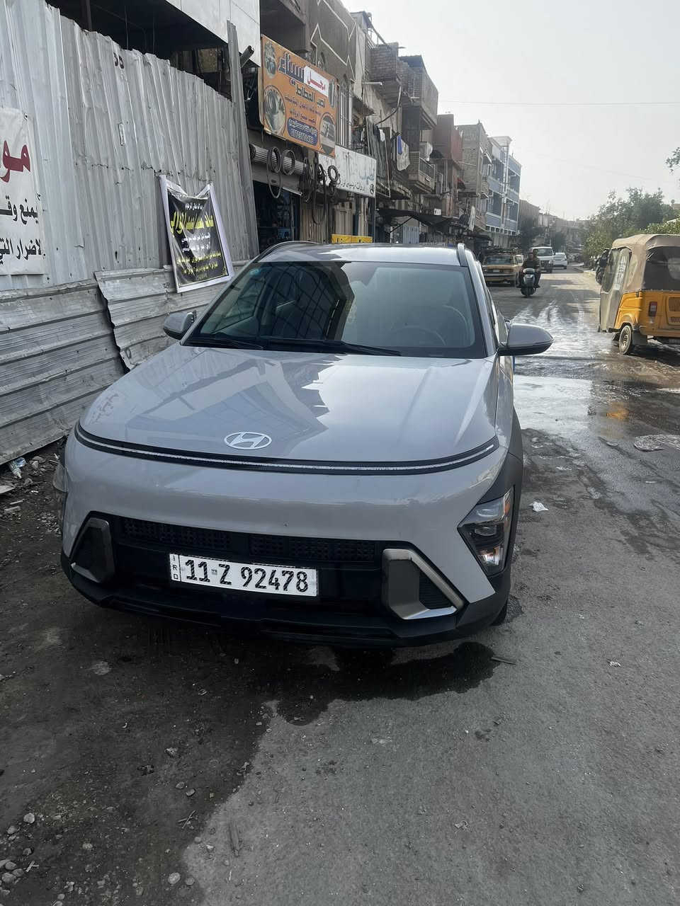 سلام عليكم للبيع كونه موديل 2024 فول عده الفتحه كير تعليك حادث بدايه البنيد نفسه مصلح ويرباك دركه فقط شواصي مكفوله سيارة جديده اي.نقص مابيها ماشيه 13 محرك 2000 
سعره 180 وبيها مجال عنوان الكفاح شارع الشيخ عمر 
***********
