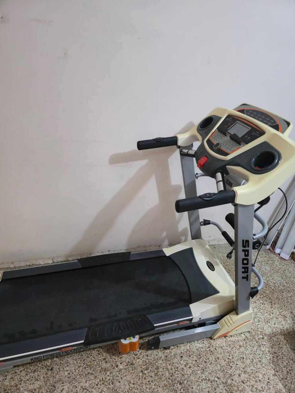متاح أغراض للبيع الشراي يتصل ***********
