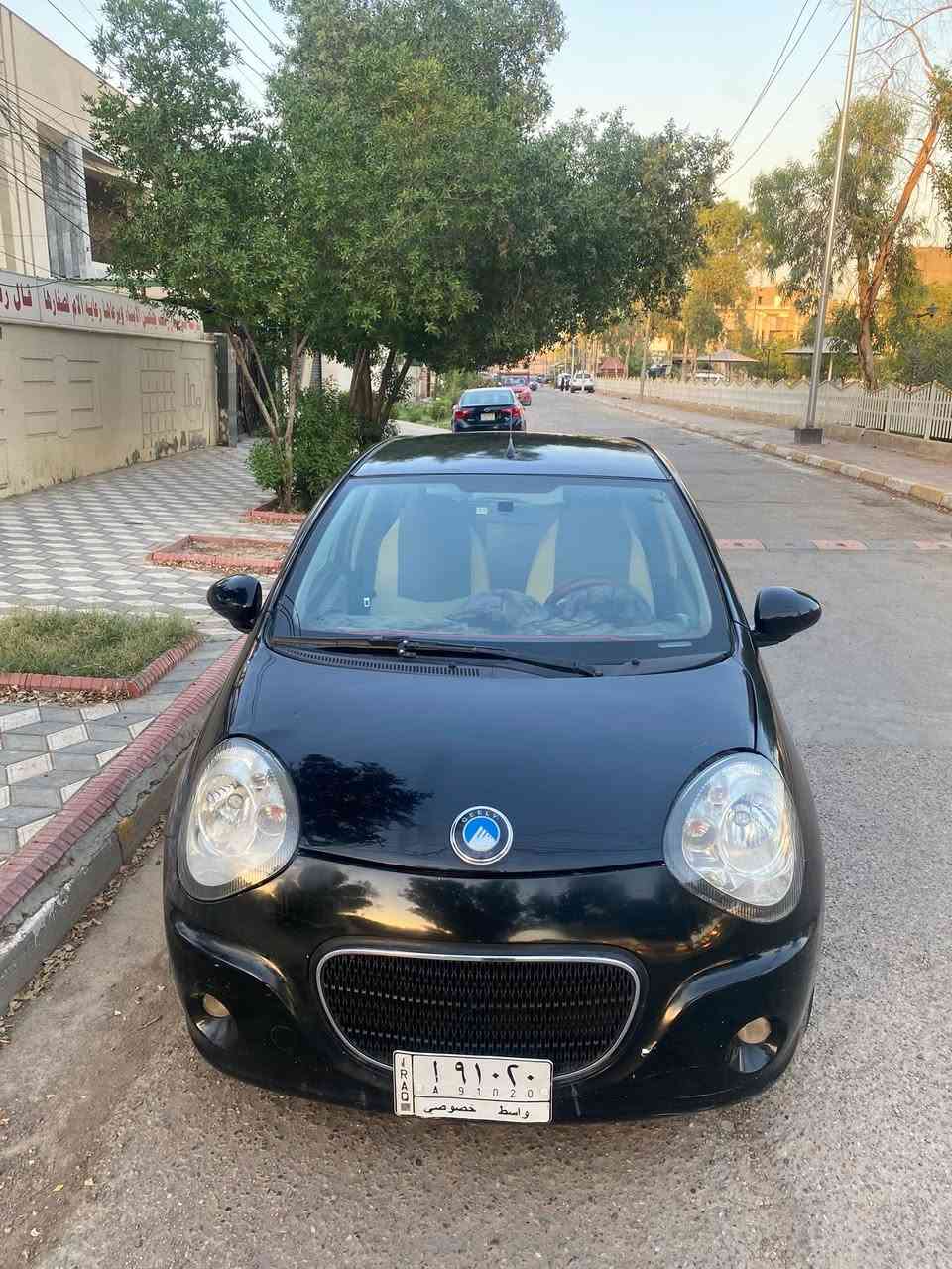 سلام عليكم بانده نضيفه جدا
موديل ٢٠١٦ 
مكفوله من حادث 
ويل كب حلو 
تخم تاير جديد 
صدر امامي خلفي جديد 
سياره ماشيه ٦٨ 
كهربائيات كلها شغاله 
كير مكينه مكفوله 
حجم المكينه 1600 بلادي 
مكان السياره بغداد النواب 
***********
السعر ٥٠
