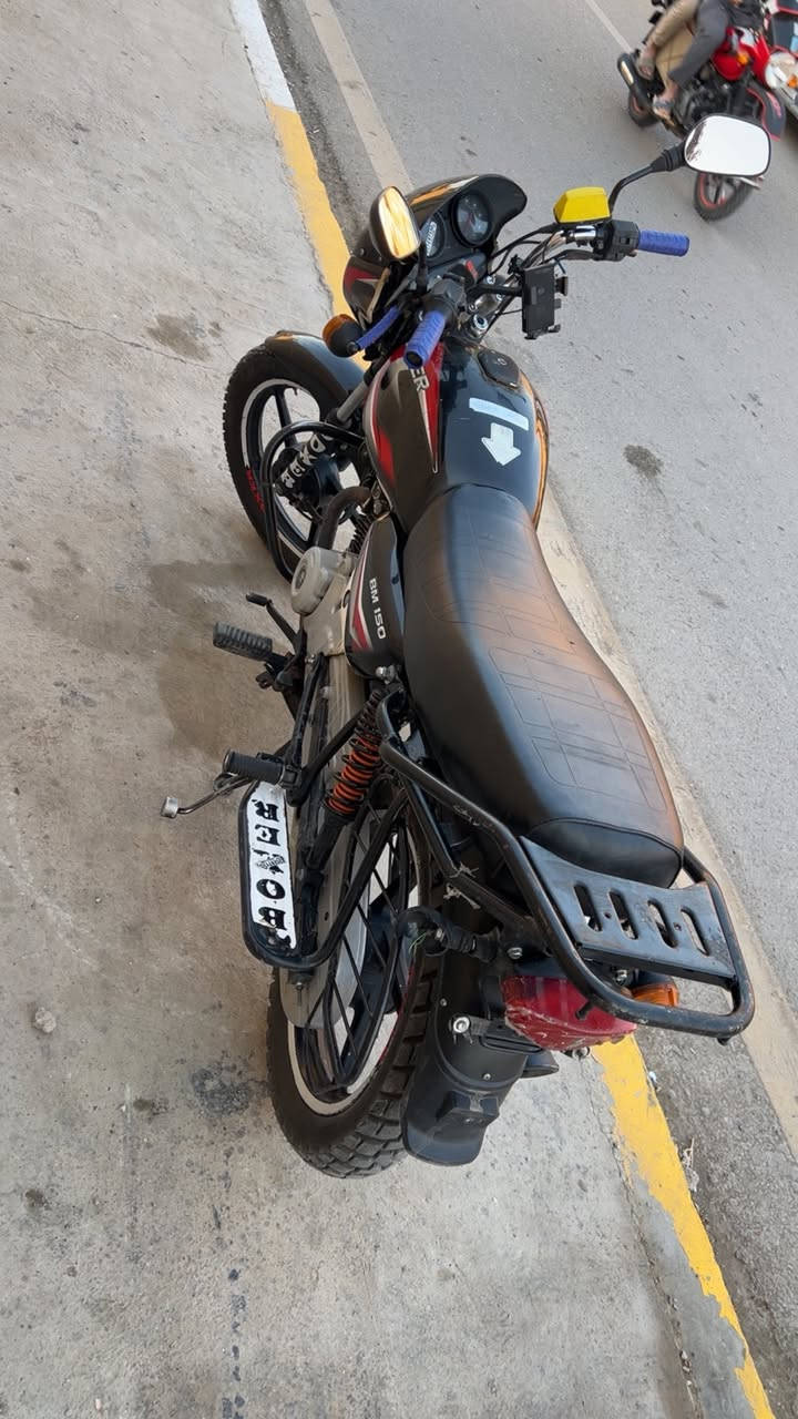 بوكسر للبيع مديل 21 كفاله عامه 
مابيهه اي نقص نكره سلف بأي وقت 
مكان ديالى كنعان شراي تعال خاص


**إذا كنت صاحب هذا الإعلان وتريد حذفه لأي سبب، رجاءا أرسل رسالة إلى الدعم الفني**