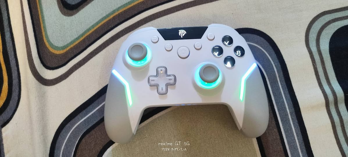 جوستك محترفين نوع X20 من شركه EasySMX بنمط RGB light   تشتغل على جميع المنصات  والاجهزه PC* switch * Android/IOS*وغيره  وموجود تطبيق خاص بيه وبسعه بطاريه 1000mAh  ونوعيه الازرار Mecha-tactile الجوستك جديد بالباكيت  سعر 55 الف مع التوصيل


**إذا كنت صاحب هذا الإعلان وتريد حذفه لأي سبب، رجاءا أرسل رسالة إلى الدعم الفني**