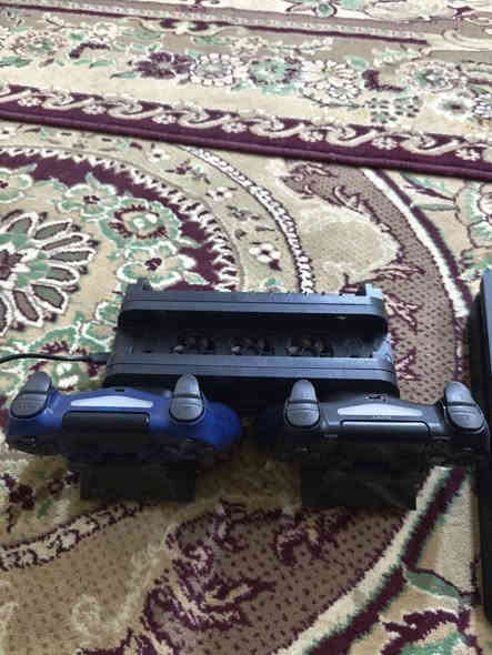 بلي فور سلم مهكر نظام 12 ذاكره 1تيرا نظيف كلش ما مستخدم هواي ويا 2جوستك اصليات ثنينهن ويا ستاند مروحه وبي 9العاب قويه سعر 300عنواني كربلاء تواصل وياي واتساب ***********
