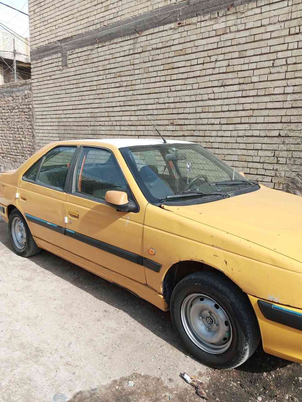 ياللة بيجو بارص موديل 2015مكينة كير تخم تاير جديد صدر جديد سعره 23بية مجال ابيع بس تحويل العنوان بغداد مدينة صدر رقمي للتواصل ***********
