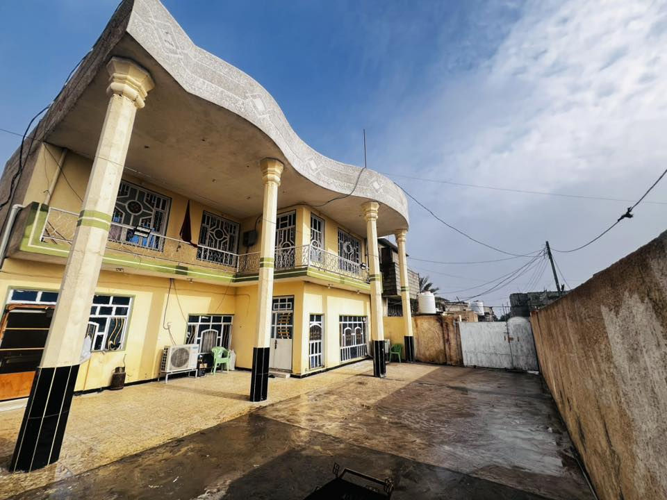 السلام عليكم بيت البيع منطقة الخنساء 
مساحه 650 متر الاستفسار 
***********
