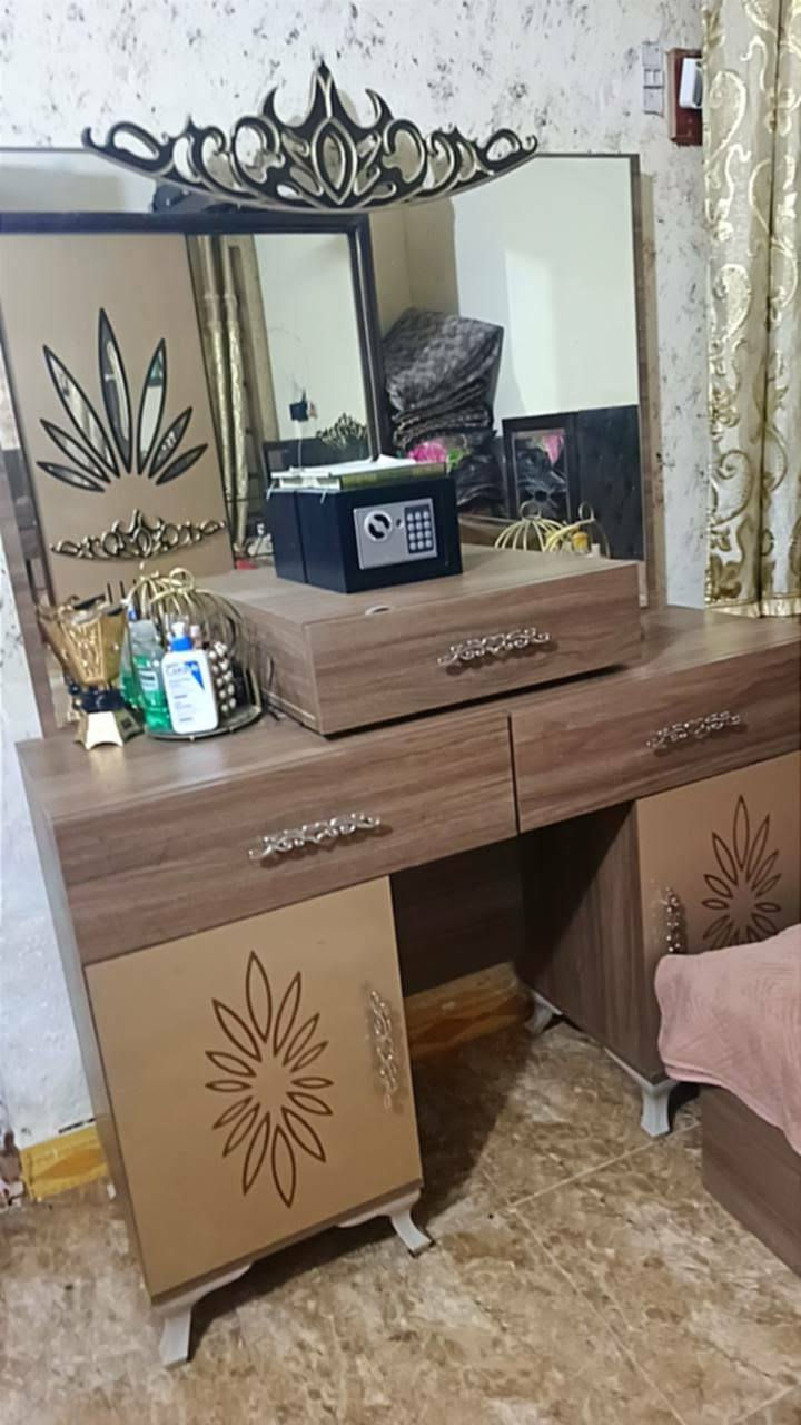 غرفة نوم للبيع الضرر بس جامه مفطوره من فوك مامأثره


**إذا كنت صاحب هذا الإعلان وتريد حذفه لأي سبب، رجاءا أرسل رسالة إلى الدعم الفني**