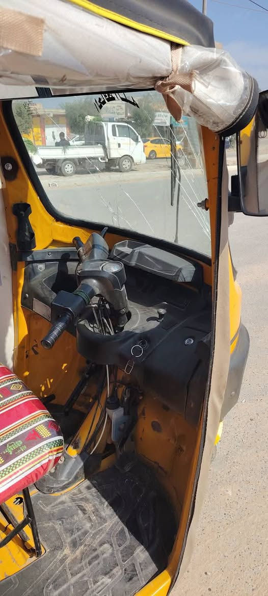 تكتك اتي افي اس نضيفه حيل سعر 4ونص وبيه مجال مكاني ابو غريب رقم الهاتف  *********** /***********
