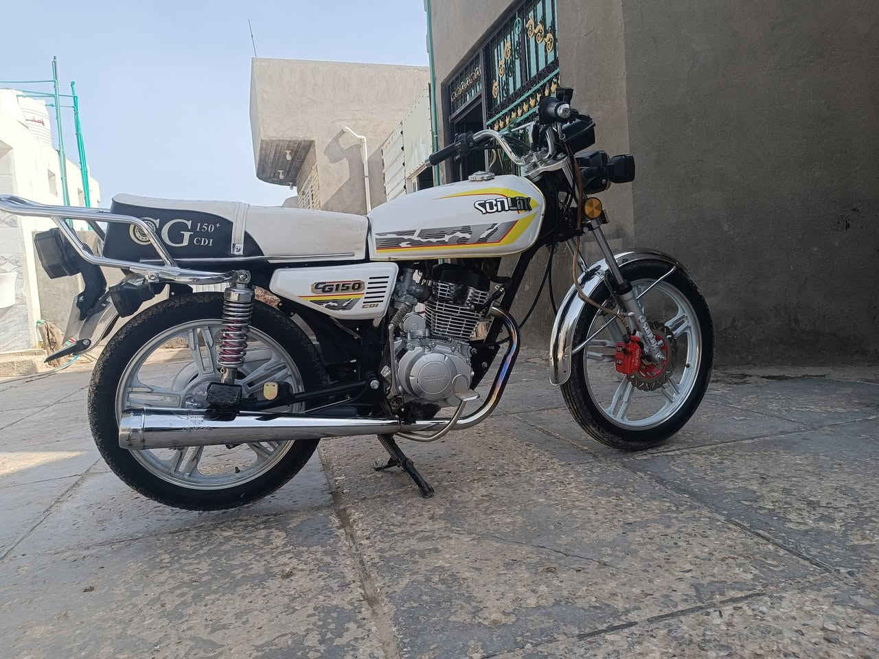 سلام عليكم شاب دراجه للبيع سيفان موديل 24 بعدي جديده الدرجه برغي واحد ما تبدل بيها اوراق اصولي وكيل الدراجه ما متعوبه كفاله عامه تشغيل من بعد الدرجه نظافه فول احلى من الصوره مكاني بابل القاسم ناحيه الطليعه     ،،، مرسله الحساب


**إذا كنت صاحب هذا الإعلان وتريد حذفه لأي سبب، رجاءا أرسل رسالة إلى الدعم الفني**