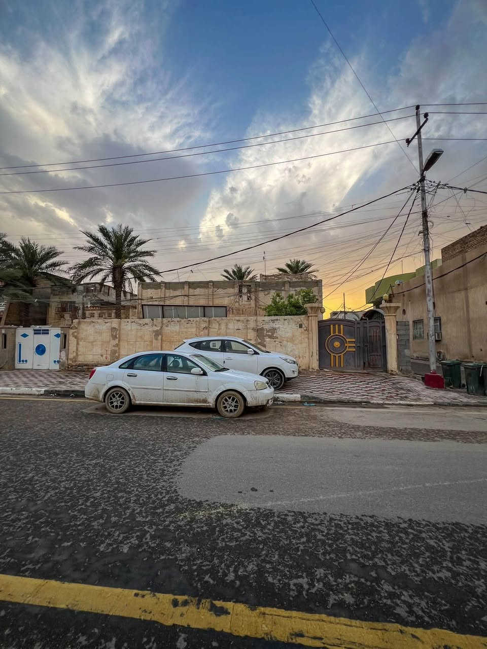 بيت للبيع مساحة 840 متر - أبو جوعانة 🏡
نوع العقار: طابو صرف.

 المسافة عن الشارع العام: 30 متراً فقط.

 المساحة الإجمالية: 840 متر مربع.

 الأبعاد: واجهة 14 متر × نزال 60 متر.

📌 تفاصيل إضافية عن العقار:

 الموقع: يقع البيت على 3 شوارع ركنين.

 العنوان دقيق: شارع العريض، بجانب مدرسة الإدريسي.

 التصميم الداخلي: يحتوي البيت على مشتملين منفصلين

للتواصل والاستفسار:

 واتساب): ***********
