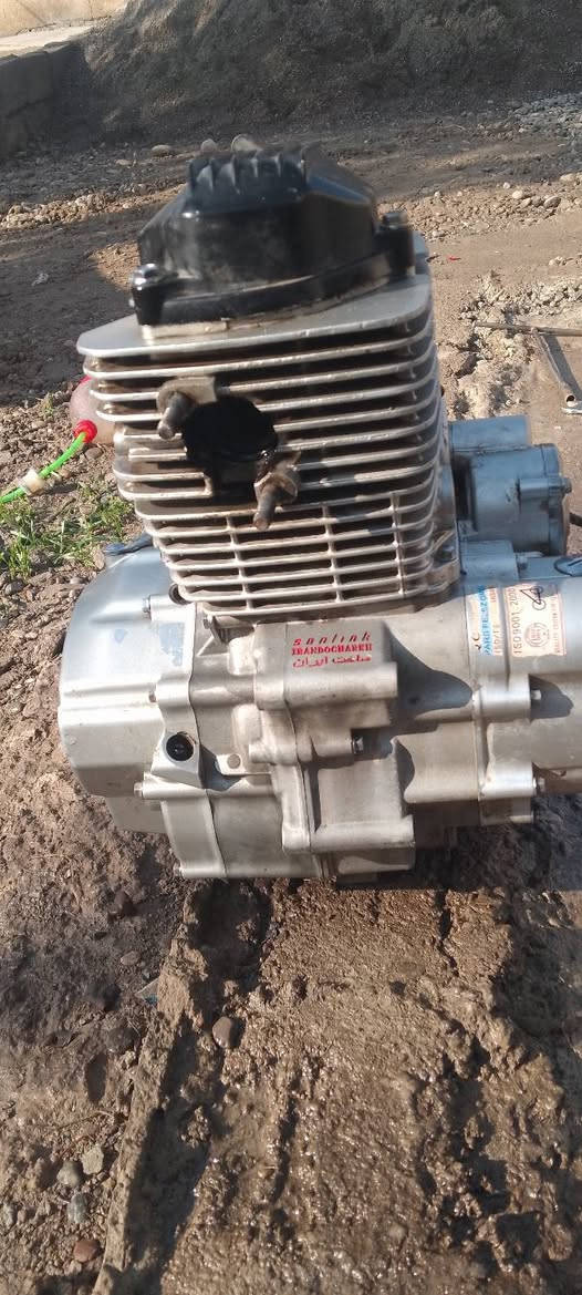 للبيع محرك سيفان معمرجديد جاهز السعر 100 المكان الجدعه ***********
