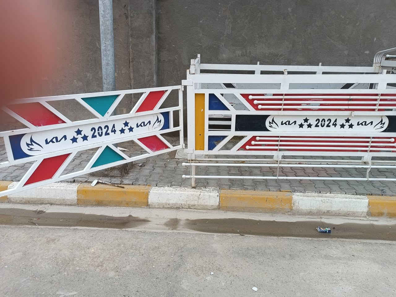 السلام عليكم  للبيع محجر كيا بنكو
مع دعاميات   خلفيه. اماميه  مكانه واسط. ***********
