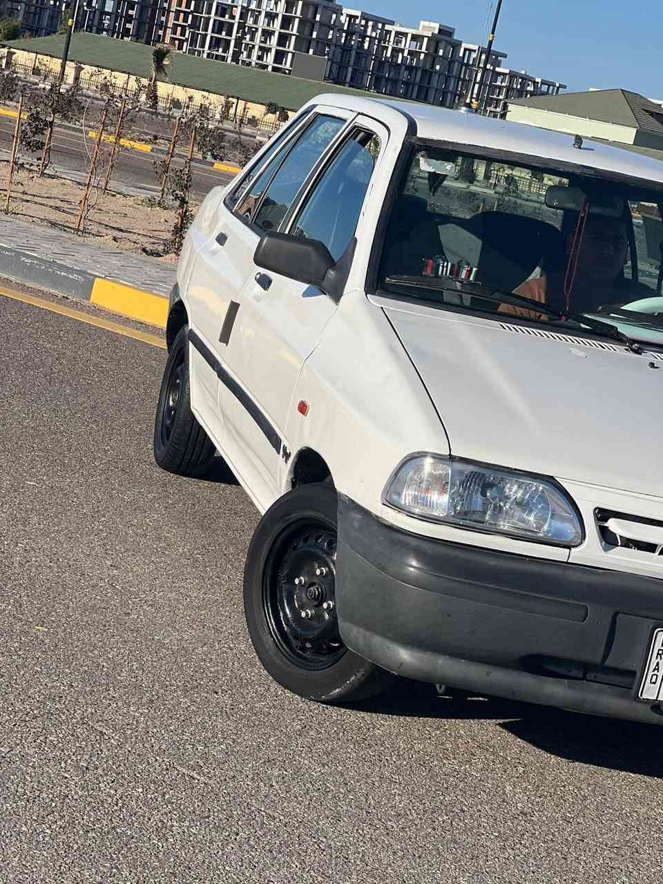 السلام عليكم سايبه 2014 مصبوغه عام سياره جاهزه ما ناقصهه شي كهربائيات كلهه شغاله تايرات جدد باتري جديد كير كفاله مكينه بيه‍ه خيط تبخير توه بادي بيه قليل كلش سنويه تنتهي بشهر 5 السعر 32وبيهه مجال ***********
