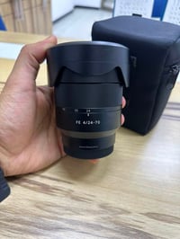 عدسة سوني للبيع او مراوس نظافة ١٠٠٪؜  Sony FE 24-70mm F4 ZA مراوس بعدس...
