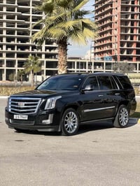 كاديلاك • ٢٠١٥ • ماشيه ١٦٠ الف