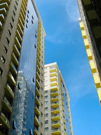 لالاڤ ستي ڤيو • ١٩٤م • ٣+١