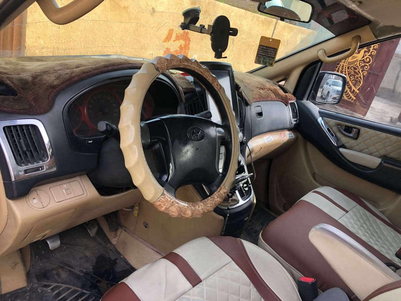 السلام عليكم ستاركس 2009 للبيع جاهزه محرك 19 شديت الها تبريد تدفى تخم تاير جاهزه من كلشي السعر 125 وبيها مجال مكاني صلاح الدين بيجي بيها جاملغ خلفي وباب سلايت شرط بدون دواخل ‭0771 997 8616‬
