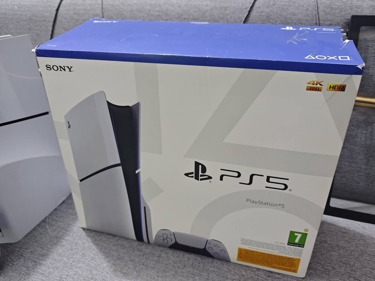 سلام عليكم بلي 5 سلم اوربي كامل ملحقات الأصلية ذاكرة واحد تيرا الجهاز نضافة عالية جدا السعر 625 الف وبيه مجال بسيط


**إذا كنت صاحب هذا الإعلان وتريد حذفه لأي سبب، رجاءا أرسل رسالة إلى الدعم الفني**