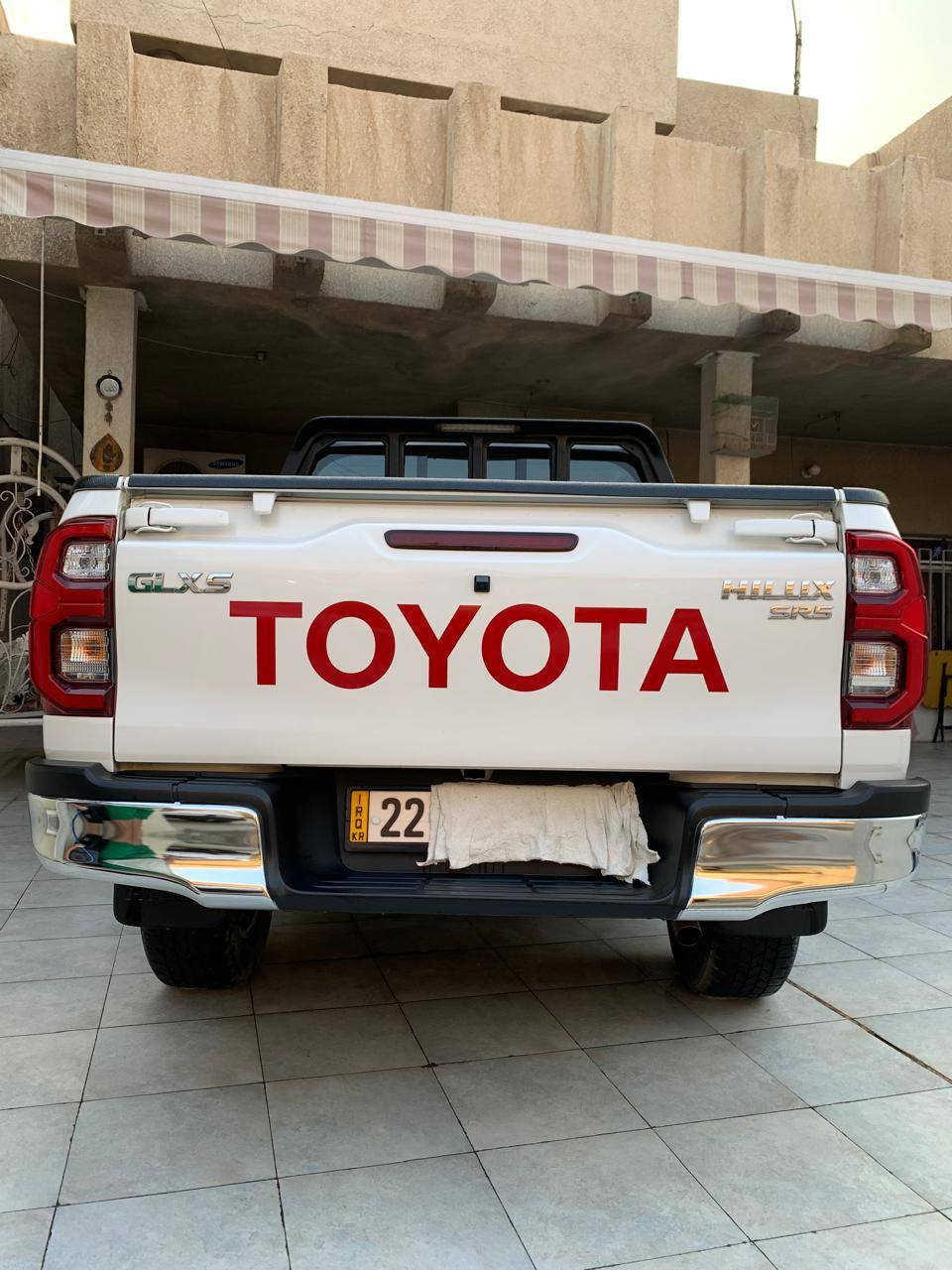 سلام عليكم للبيع تويوتا هايلوكس جديدة
#شركة_ساز
#موديل_2023
#محرك 4 سلندر
#الوحة_اربيل باسمي تريد تحويل او تريد وكالة 
#الضرر مكفولة كفالة عامة من الدعامية للدعامية و يوجد سونار المندلاوي 

                           ((((((المواصفات))))))

1- شاشة كبيرة 
2- كامرة خلفية 
3- كامرة امامية 
4- تحكمات استيرن
5- كمبيوتر تحديد عطل 
6- كروس سرعة 
7- تبريد قطعتين 
8- اشاير بالمري الجانبية 
9- عدة لايت امامية 
10- دفع رباعي 4×4
11- نظام ECO
12- نظام PWR 
السيارة جديدة و نضيفة بمعنى الكلمة السيارة بالواقع احلى و اجمل بكثر من الصور السيارة كاملة مكملة من كل النواحي ما بيها نقص برغي سعر السيارة 310 و بيها مجال بسيط الاتصال على الرقم *********** او *********** المكان 
📍بغداد - الدورة - شارع 60
