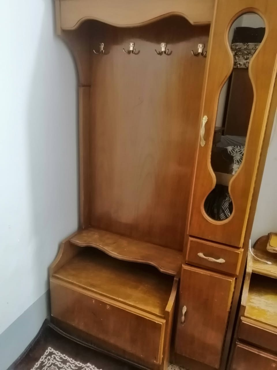 السلام عليكم بيع غرفت نوم نظيف اخو الجديد كامله
***********  بي واتساب
