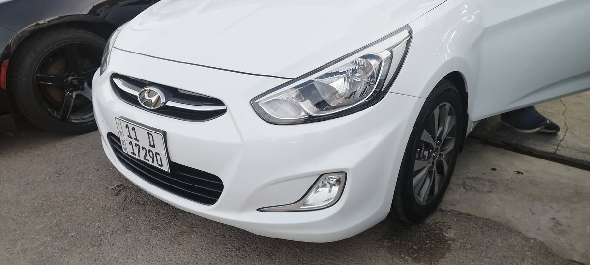 السلام عليكم اكسنت موديل 2016 مكفولة من الشخط والرصعة كفالة عامة جديدة بمعنى الكلمة رقم بغداد الدولي ماشية 65حقيقي بسمي هزة ورقم جديد السعر 130 مكاني بغداد العامرية او معارض البياع للاتصال 
*********** بغداد, العراق
