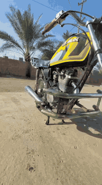 سلام عليكم دراجه نامه سيجي موديل 2017 كامله ام مكملة على كل عيب السعر 250 وبي مجال شوية اتصال على رقم *********** ماكن ديالى الخالص
