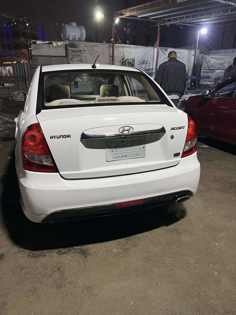 السلام عليكم اكسنت2011 مكينه 1600  رقم بغداد سياره بسمي تحويل مباشر  عنوان بغداد الجديد قرب فلكه كاتب عدل قديم ***********
