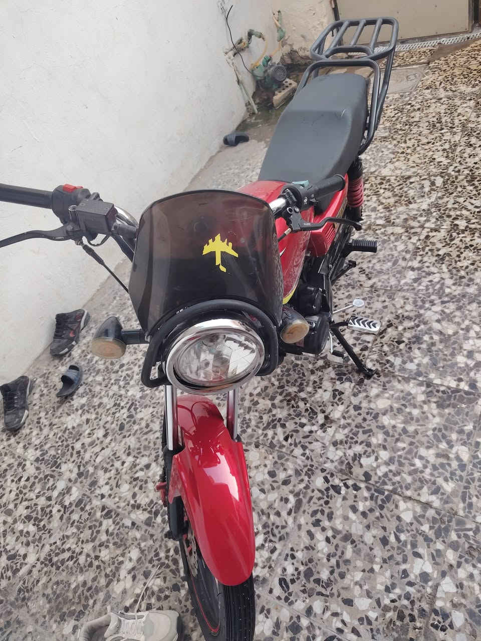 سونك ماكس وان كفاله عامه نقصها زوج اشاير وكلوب لايت ٦٥٠ وبيها مجال بغداد الشعله الخطيب الزراعي *********** ملاحضة مكاتبه فقط بيها وكفلها بكلشي من باب بيتي تأخذها
