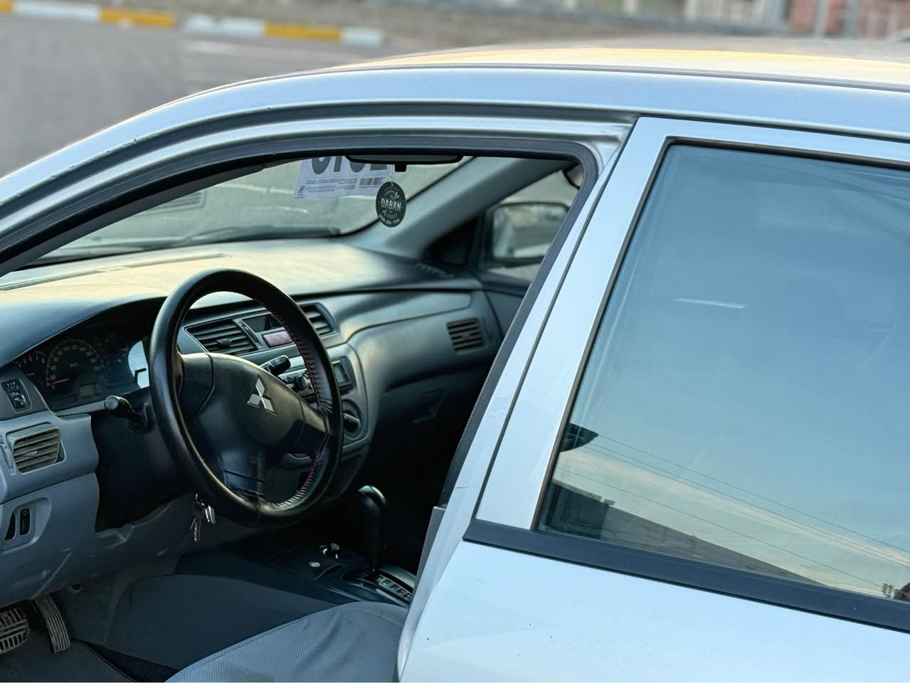 لانسەر مۆدیل ۲٠۱٠ 
مەکینە بچوک 
بێ بۆیاخ بێ کاڵبونەوە

سەنەوی و ڕەقەم و هەزەی تازە و نوێیە بە ناوی خۆمەوە تاکو ۲٠۳٠
تەبرید سارد و گەرم مەزبوت
گێر و مەکینە بە شەرت 
سعر ۷۹ و مەجالێکی کەم 
مشتەری نی بێزارمان مەکە 
سەیارەکە لە وێنەکان چۆنە لە ڕوبەڕوش ئاوهایە نمونەیە لە جوانی ماڵی دۆستە
0️⃣7️⃣5️⃣1️⃣3️⃣4️⃣6️⃣6️⃣9️⃣5️⃣3️⃣ رانية, السليمانية
