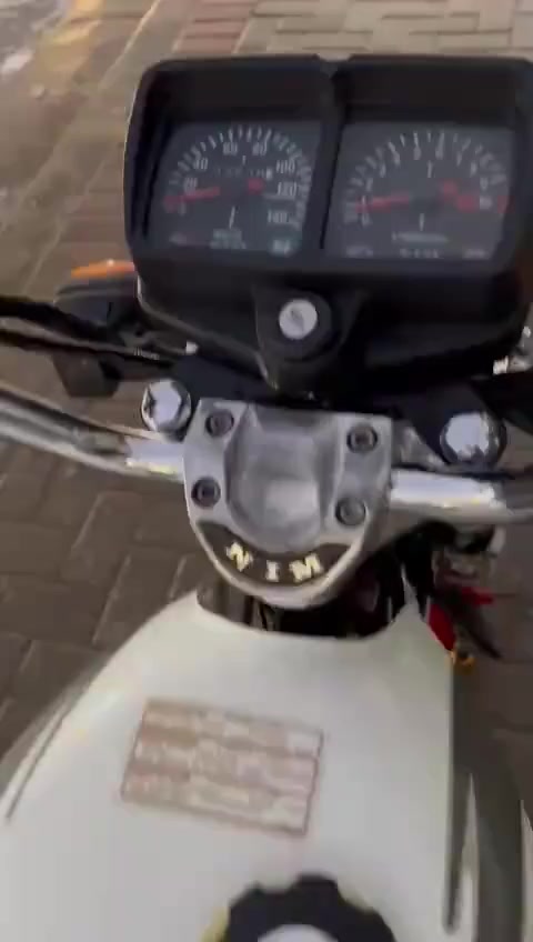 السلام وعليكم ايراني نامة 4كير موديل 2026 وراق كاملة مكفوالة شرط برغي ما مفتوح بيهة الدراجة كلج دهن بريك دسك خلفي بلادي مكاني بغداد حي اور الاستفسار *********** السعر 725 وبيهة مجال
