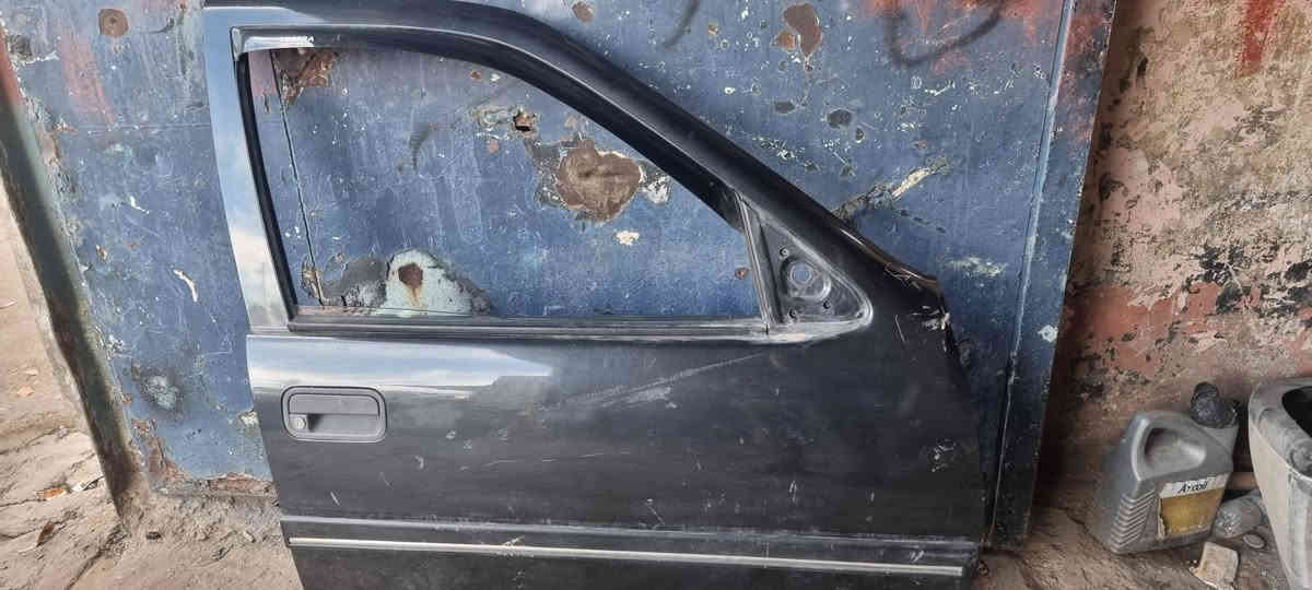 اخوان 4ابواب فكتره 2جاملغ بطانه 3فقط سعر من الاخير 250الف موصل صناعه وادي عكاب 0770545 0530//***********
