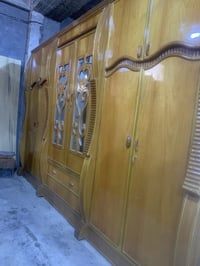 غرفة ست أبواب • مستعملة • شارع أبو القاسم