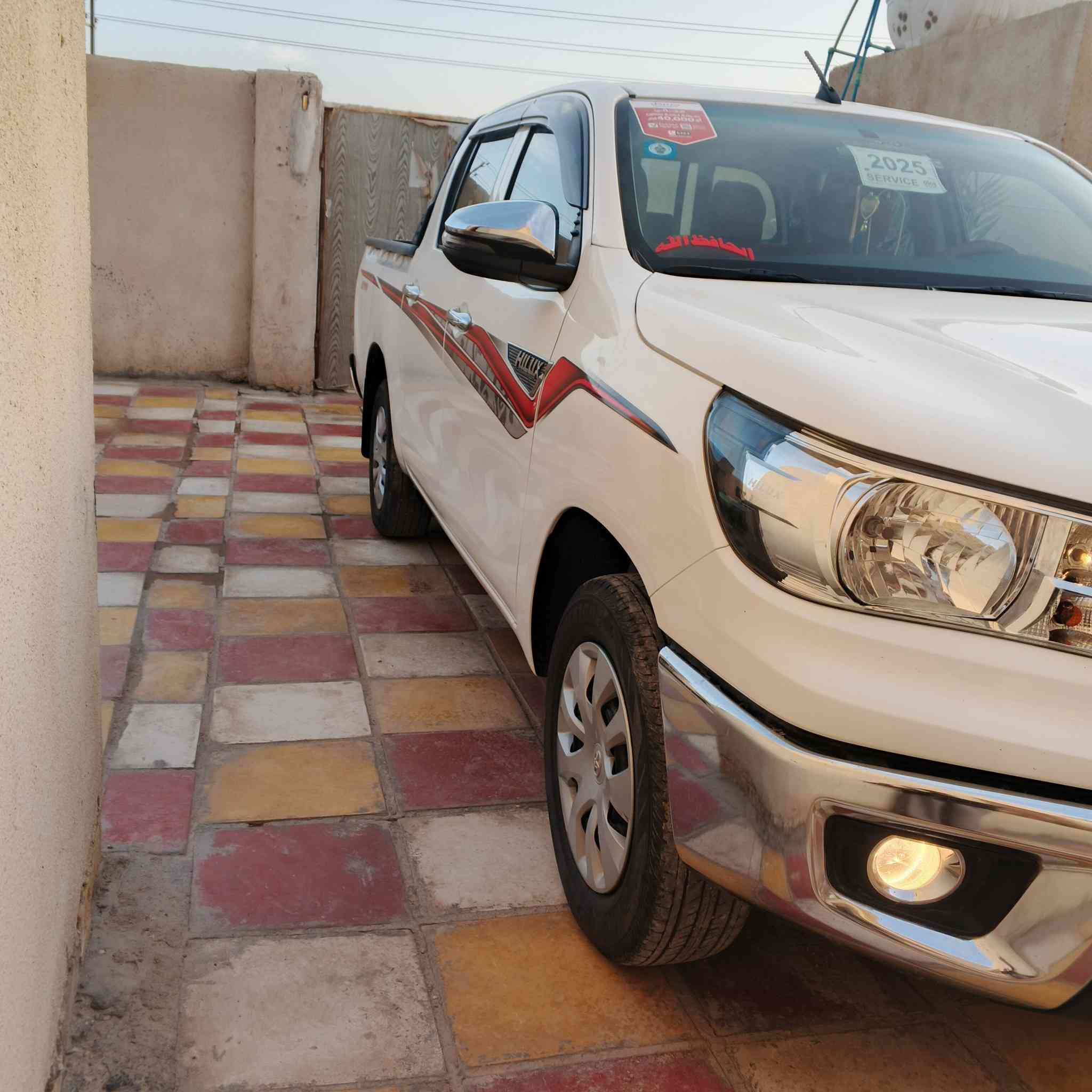 سلام عليكم تيوته 2025 مكفولة كفاله عامه سياره جديد 
مكفولة من الزلق رقم مثنئ نكليزي ماشيه 26 سبيره ما نازل شراي يتصل ‏‪***********‬‏
