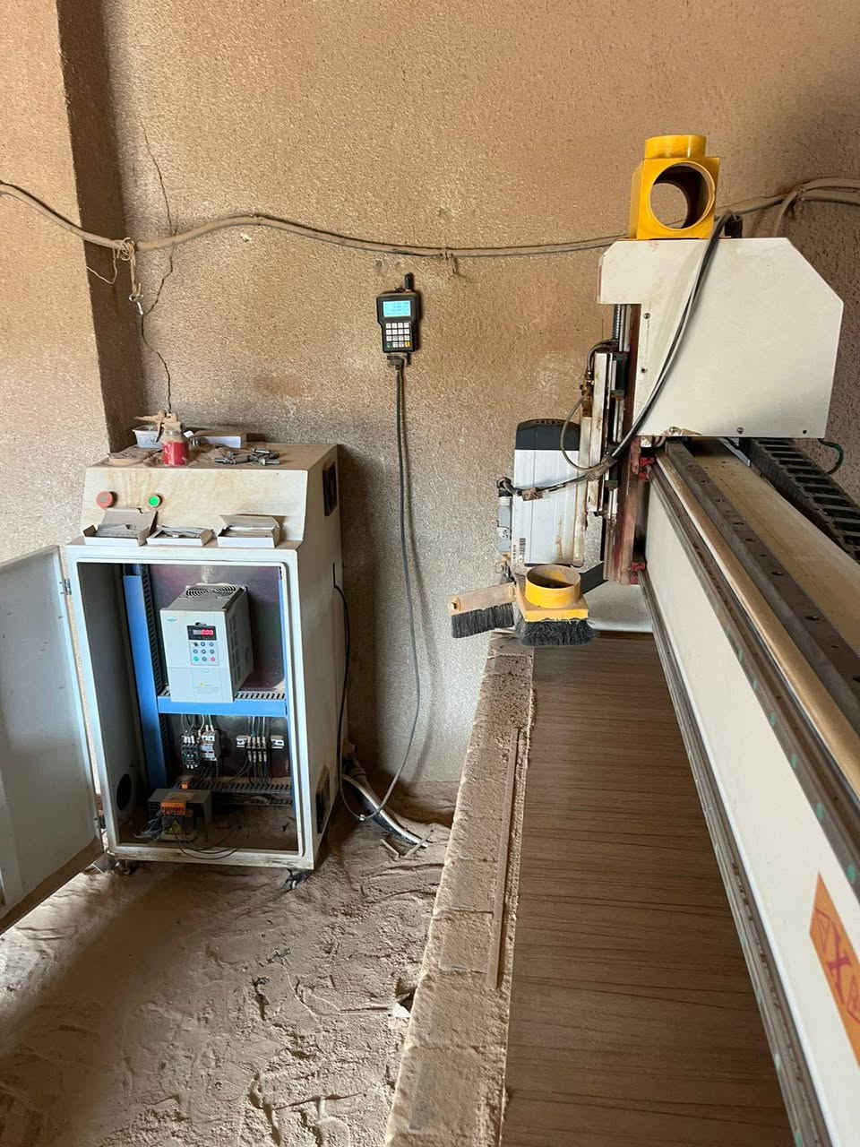 مكاني بصره صناعيه حمدان سعر المكينه 38 ورقه وبيه مجال
مكينه Cnc - A11 للبيع نوع سبندل 6.4 سعرهاا 38 وبيه مجال للشراي *********** قياس المكينه قياس 130 x 250
