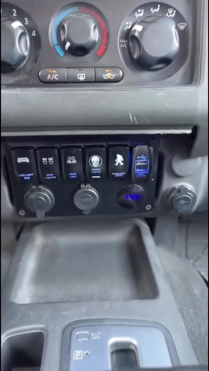 من إبداعات كماليات 4X4 Off Road


**إذا كنت صاحب هذا الإعلان وتريد حذفه لأي سبب، رجاءا أرسل رسالة إلى الدعم الفني**