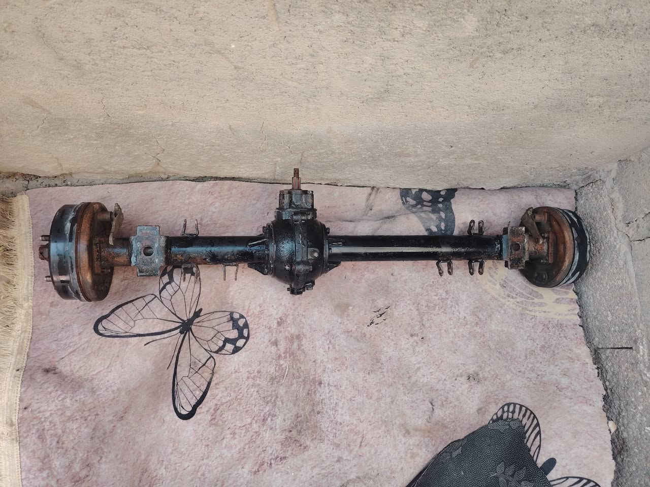 اكسنت كامل للبيع شرط الشغل مكان ناصريه الزناويه. ***********
