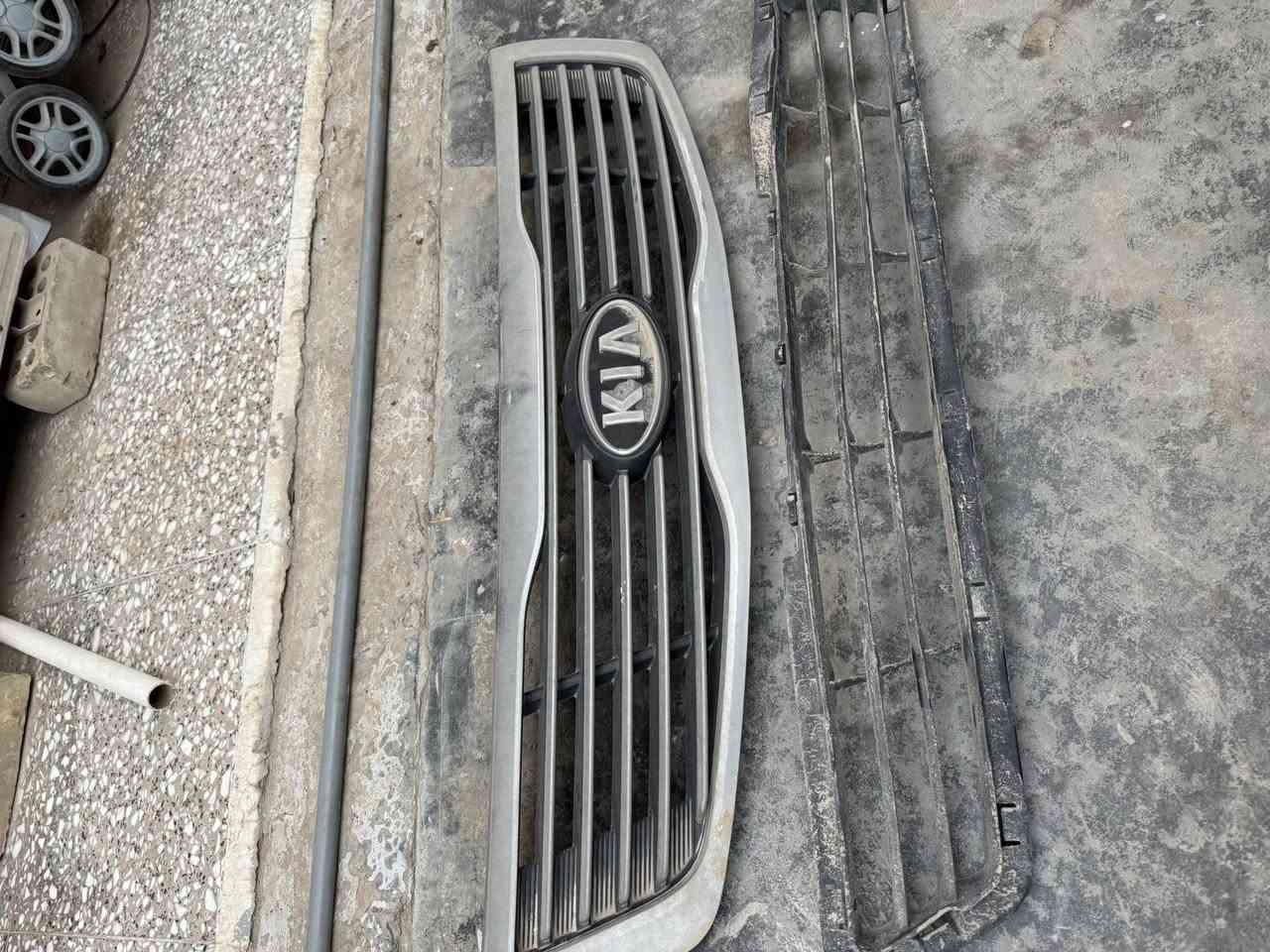 السلام عليكم متوفر طبلة زيتية جديدة وطبلات يمين ويسار جديدة وبك لايت ومراية وشباك وراديو  موضحة بالصور. اوبتما 2010


**إذا كنت صاحب هذا الإعلان وتريد حذفه لأي سبب، رجاءا أرسل رسالة إلى الدعم الفني**