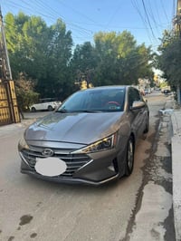 الانترا موديل ٢٠ للبيع  وارد امريكي السياره مو فول رقم بغداد  الكير AT...