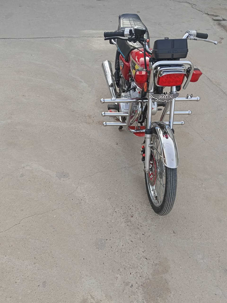 ***********....….....900
