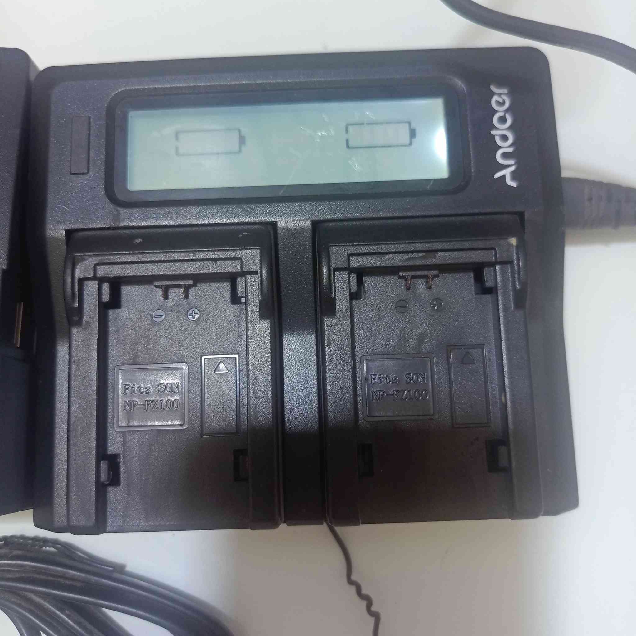 متوفر قطعتين شاحن بطاريات كاميرا سوني جدد غير مستخدمات
سعر القطعة 15 
سعر القطعتين 25
يوجد توصيل الى جميع محافظات العراق 
@أبرز المعجبين


**إذا كنت صاحب هذا الإعلان وتريد حذفه لأي سبب، رجاءا أرسل رسالة إلى الدعم الفني**