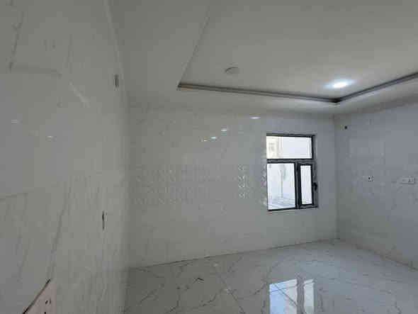 دار للبيع للي يريد شي تجاري فقققط 
دار 250م //تجاري ومشروع استثمار // ركن // شارع 20 //مدخل السنتر // وجه الدار نجف // يمكن بناء ٥ محلات من الدار كونه تجاري // تدفع حالياً 140 فقط والباقي يتحول عقاري // يعني البيت يفيد هم سكن وهمين تجارة في نفس الوقت // مربع ثالث جاهز للسكن // للإستفسار اكثر 
***********
***********
