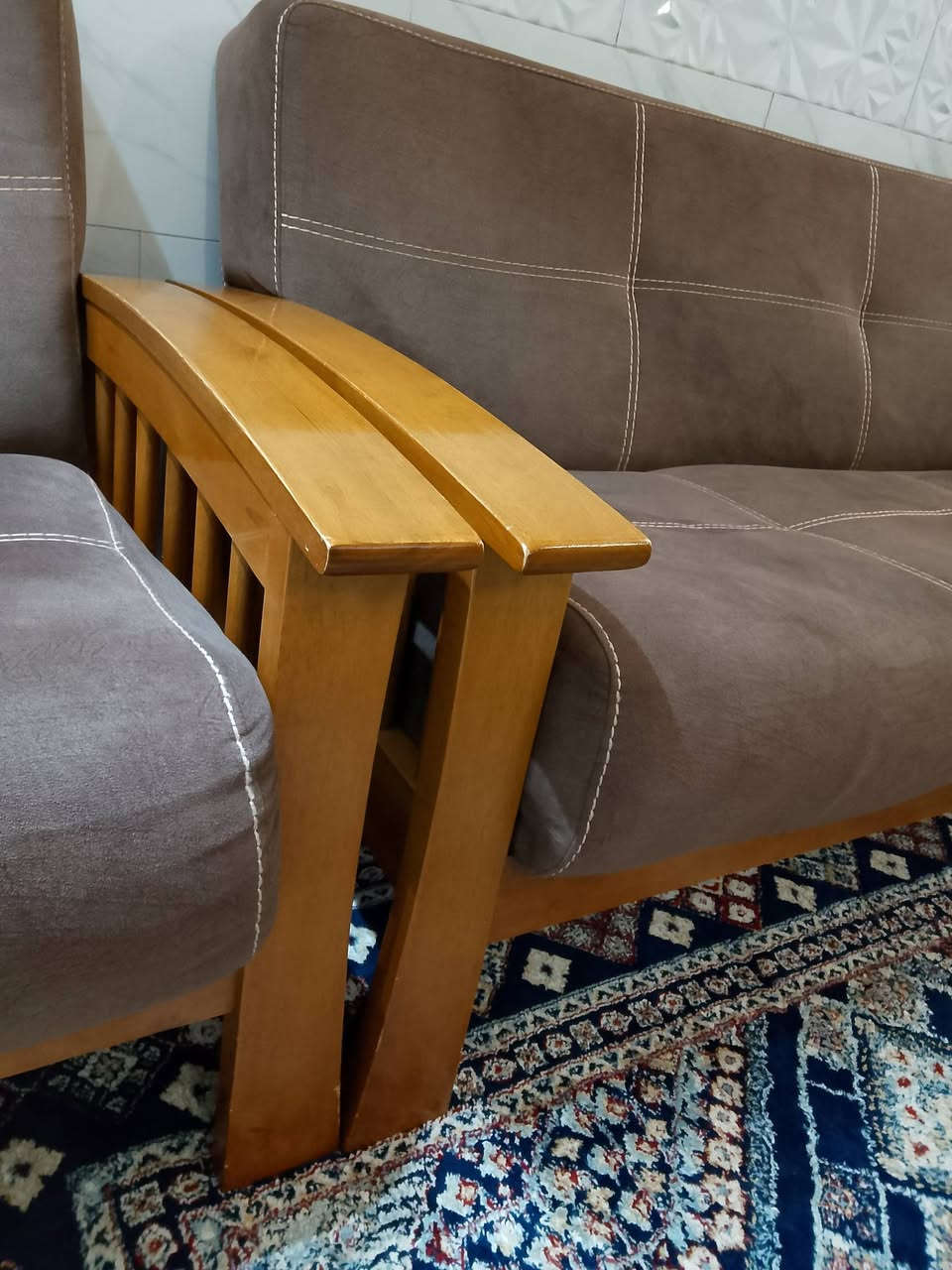 تخم 5مقاعد نضيف جدآ لسعر لسعر 250شهداء لبياع ***********
