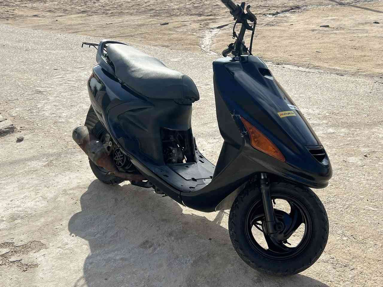 فراشة حربيه سعرها 160 العنوان البصرة كرمة علي رقم التواصل :***********
