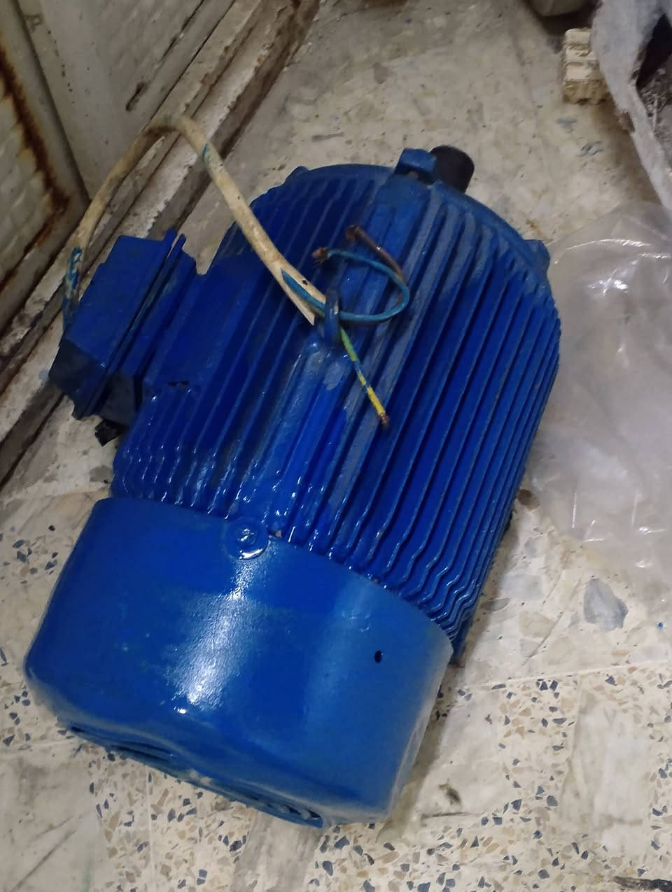 ماطور سبع ونص لبيع ***********
