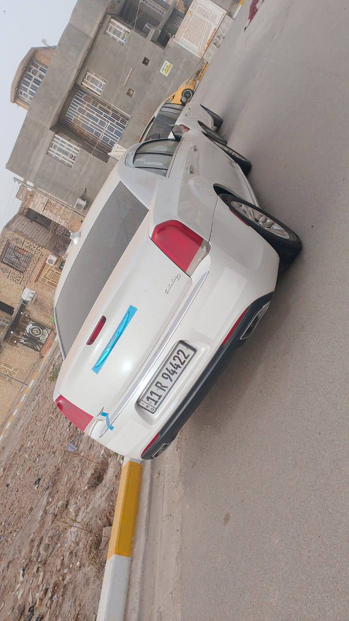 أوباما موديل 2017 مرمز 2022 رقم بغداد دولي الجديد بسمي السعر 195 ورقه وبيه مجال قليل السياره فول مواصفات 1/1 حادثه فقط جاملغ الامامي جهه السايق امبدل ابلادي بدون دواخل والباقي كفاله عامه شرط الفحص للاتصال ***********// العنوان ناصريه
