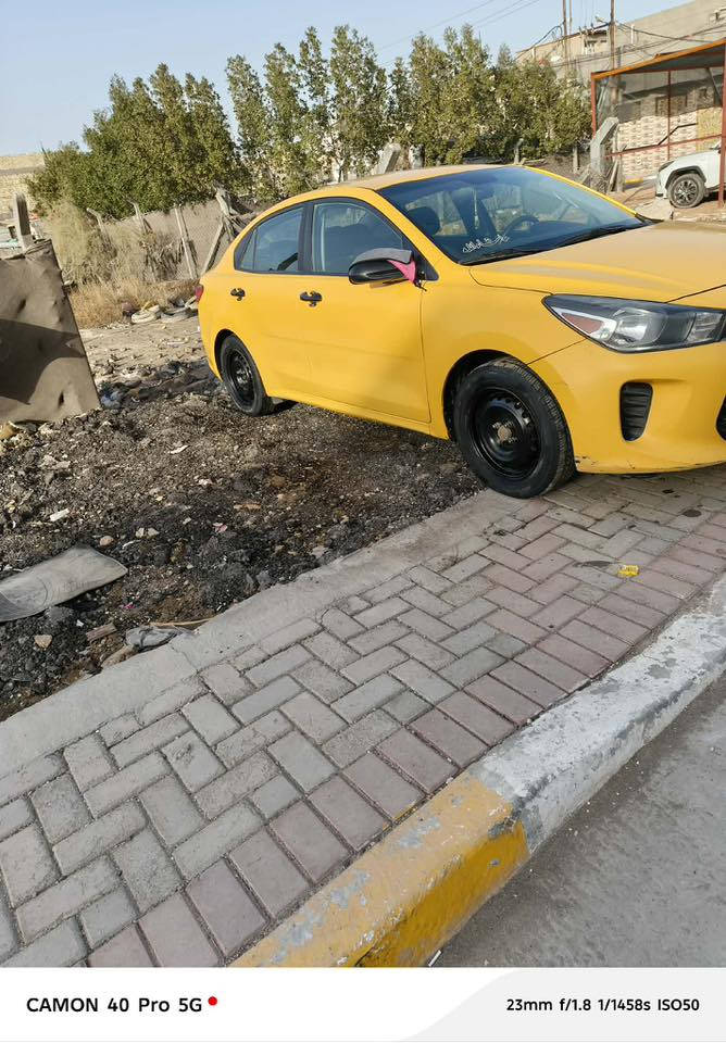 السلام عليكم 
بيع او مراوس
كيا ريو موديل 2019 وارد امريكي
ضربتها بابين جهة السائق 
مكينة 1600gdi لا تنقيص ولا تبخير ولا دوانز بسمي مداور ثاني يوم عنوان ديوانية مركز السعر ب 107 وبيه مجال رقم ***********
